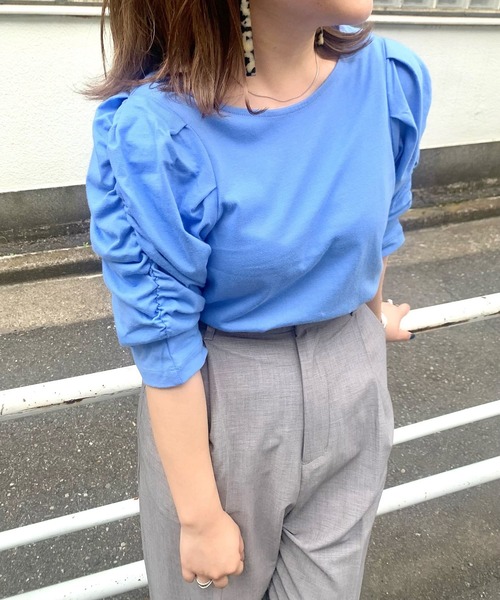 CIAOPANIC（チャオパニック）の「バイオ天竺ギャザースリーブTシャツ（Tシャツ/カットソー・レディース・ベージュ/ブラック/ホワイト/グリーン/ダークグリーン/ブルー・FREE）」の6枚目の写真