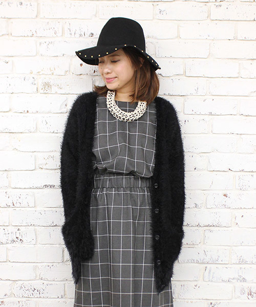 mystic（ミスティック）の「フェザーヤーンVカーディガン（カーディガン/ボレロ・レディース・ブラック/アイボリー/グレー・ﾌﾘ-）」の2枚目の写真