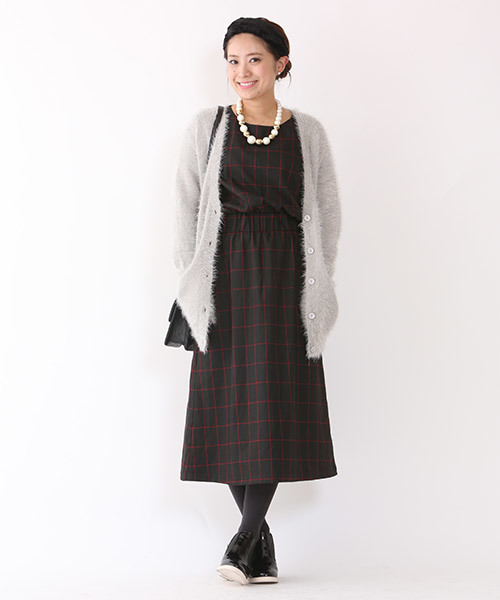 mystic（ミスティック）の「フェザーヤーンVカーディガン（カーディガン/ボレロ・レディース・ブラック/アイボリー/グレー・ﾌﾘ-）」の13枚目の写真