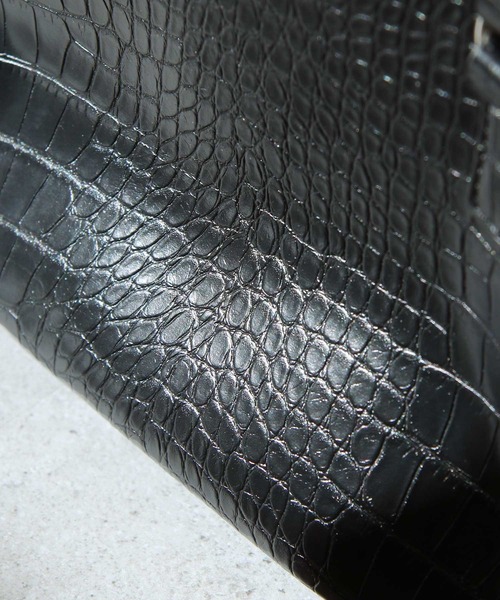 Chillfar（チルファー）の「2wayクロコ柄フェイクレザーハンドバッグ/ショルダーバッグ（ハンドバッグ・レディース・ブラック/グレー/ピンク・FREE）」の12枚目の写真