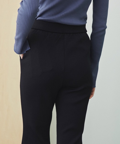 UNITED TOKYO（ユナイテッドトウキョウ）の「スリムニットパンツ（その他パンツ・レディース・グリーン/ブラック/ブラウン・2/1）」の9枚目の写真