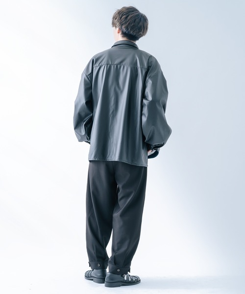 epnok（エプノック）の「シンセティックレザールーズシャツ（シャツ/ブラウス・メンズ・ブラック・MEDIUM/SMALL/LARGE）」の19枚目の写真