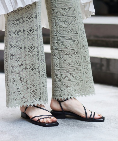 LE TALON(ルタロン)の「GRISE 2.5cmアシメストラップサンダル◆(サンダル・レディース・ホワイト/ベージュ/イエロー/ブラック系その他・SMALL/MEDIUM/LARGE/X-LARGE)」の5枚目の写真