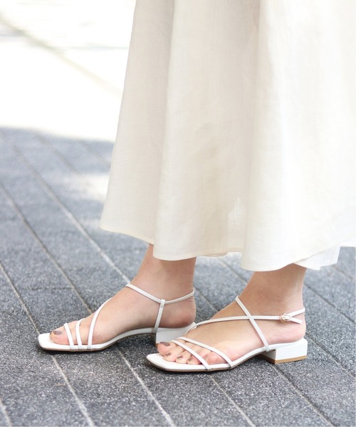 LE TALON(ルタロン)の「GRISE 2.5cmアシメストラップサンダル◆(サンダル・レディース・ホワイト/ベージュ/イエロー/ブラック系その他・SMALL/MEDIUM/LARGE/X-LARGE)」の19枚目の写真