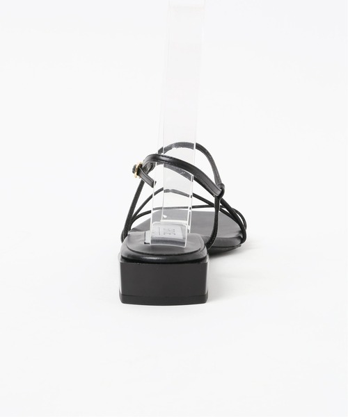 LE TALON(ルタロン)の「GRISE 2.5cmアシメストラップサンダル◆(サンダル・レディース・ホワイト/ベージュ/イエロー/ブラック系その他・SMALL/MEDIUM/LARGE/X-LARGE)」の16枚目の写真