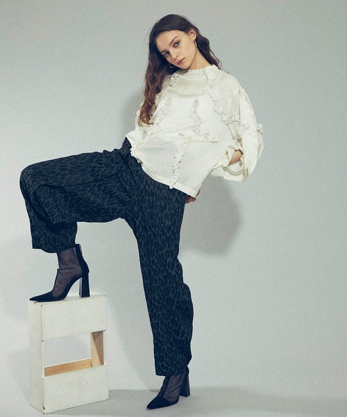 【もんもんもっさん様用】TOGA PULLAキュプラストライプブラウス36 白 もんもんもっさん様用】TOGA PULLAキュプラストライプブラウス36 白