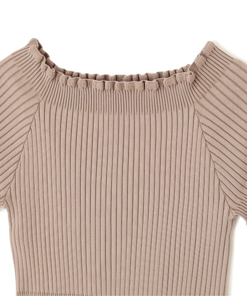 FREE'S MART（フリーズマート）の「◇2Wayオフショルフリルリブ半袖ニット（ニット/セーター・レディース・ホワイト/レッド/ベージュ/ブラック・FREE）」の19枚目の写真