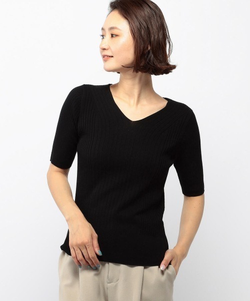 MEW'S REFINED CLOTHES（ミューズリファインドクローズ）の「Vネックリブ5分袖ニット（ニット/セーター・レディース・ピンク/ベージュ/ブラック/モカ/ブルー系その他/ホワイト・MEDIUM）」の3枚目の写真