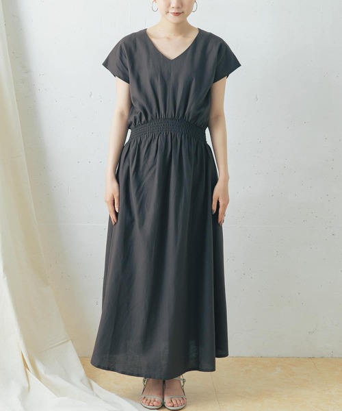 URBAN RESEARCH ROSSO WOMEN（アーバンリサーチ　ロッソ）の「UR GREEN Vネックギャザーワンピース（ワンピース・レディース・チャコールグレー/イエロー/パープル系その他・FREE）」の15枚目の写真