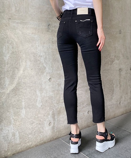 Desert　Rose（デザートローズ）の「【Praia/プライア】アンクルスキニーデニム（デニムパンツ・レディース・ブラック・MEDIUM/SMALL）」の10枚目の写真