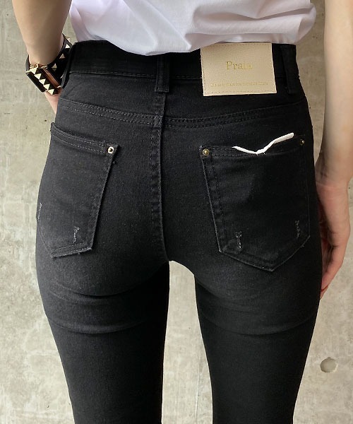 Desert　Rose（デザートローズ）の「【Praia/プライア】アンクルスキニーデニム（デニムパンツ・レディース・ブラック・MEDIUM/SMALL）」の13枚目の写真
