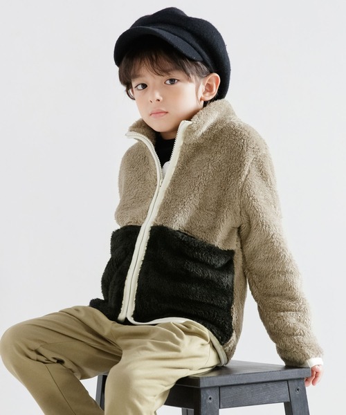 Bee des Bee（ビーデスビー）の「ボアジャケット（その他アウター・キッズ・ブラック/ダークブラウン/グレー/カーキ/アイボリー/ミント/ラベンダー/チャコール/ネイビー/ピンク/ライトピンク/ホワイト系その他・100cm/130cm/140cm/110cm/150cm/120cm）」の5枚目の写真