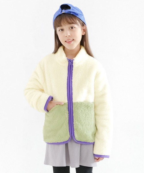 Bee des Bee（ビーデスビー）の「ボアジャケット（その他アウター・キッズ・ブラック/ダークブラウン/グレー/カーキ/アイボリー/ミント/ラベンダー/チャコール/ネイビー/ピンク/ライトピンク/ホワイト系その他・100cm/130cm/140cm/110cm/150cm/120cm）」の2枚目の写真