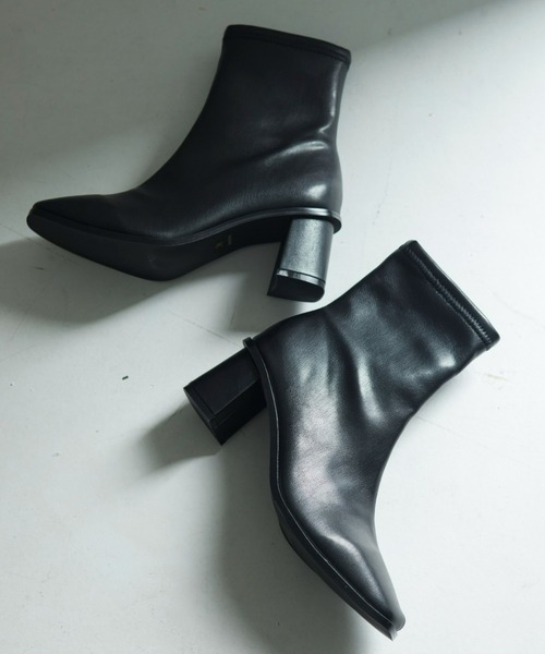 Fabby fabby（ファビィーファビィー）の「ストレッチアンクルショートブーツ（ブーツ・レディース・ベージュ/アイボリー/ブラック/オフホワイト・LARGE/MEDIUM/SMALL）」の3枚目の写真