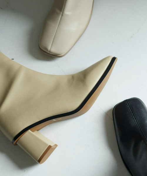 Fabby fabby（ファビィーファビィー）の「ストレッチアンクルショートブーツ（ブーツ・レディース・ベージュ/アイボリー/ブラック/オフホワイト・LARGE/MEDIUM/SMALL）」の14枚目の写真