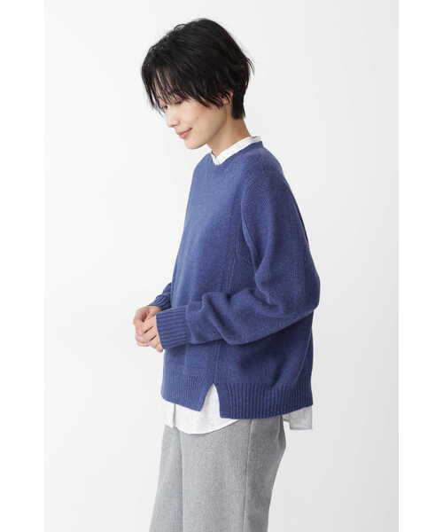 human woman（ヒューマンウーマン）の「◆ミドルゲージ編地コンビプルオーバーニット（ニット/セーター・レディース・ブルー/ブラウン/グレー・MEDIUM）」の15枚目の写真