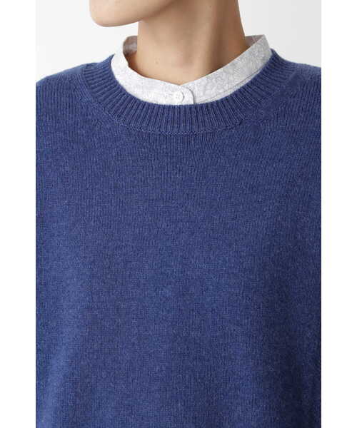 human woman（ヒューマンウーマン）の「◆ミドルゲージ編地コンビプルオーバーニット（ニット/セーター・レディース・ブルー/ブラウン/グレー・MEDIUM）」の17枚目の写真