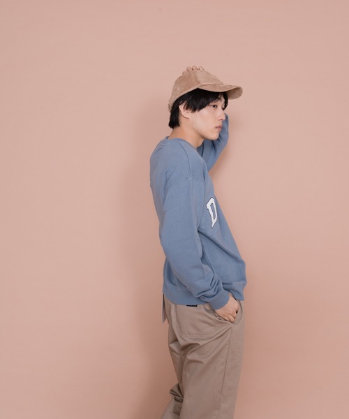 Dickies（ディッキーズ）の「【Dickies / ディッキーズ】 裏毛ビッグロゴプリントクルートレーナー /スウェット（スウェット・メンズ・ダークベージュ/ブルー/チャコールグレー・MEDIUM/LARGE/X-LARGE）」の11枚目の写真