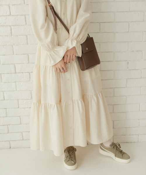 Mysa&Liina by yuririn（ミーサリーナバイユリリン）の「マイクロコールティアードワンピース（ワンピース・レディース・オフホワイト/ブラウン/マスタード・M）」の13枚目の写真