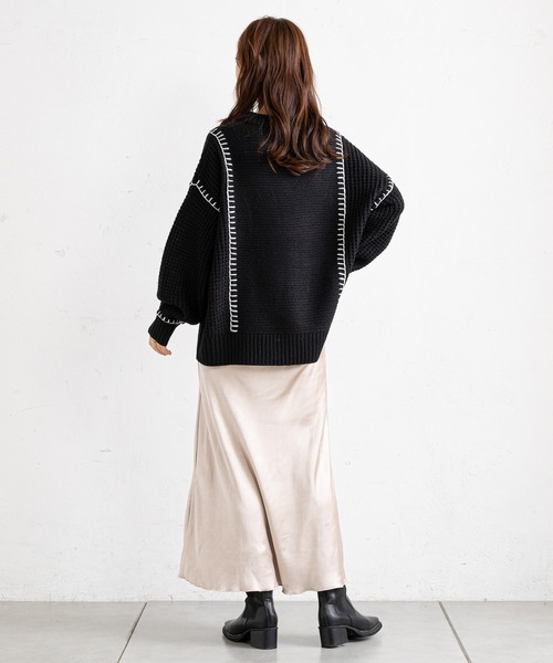 prose verse(プロズヴェール)の「配色ブランケットステッチニット(ニット/セーター・レディース・グリーン/アイボリー/ブラック/ベージュ・MEDIUM)」の17枚目の写真