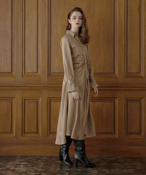 MIELI INVARIANT（ミエリインヴァリアント）の「Satin Gloss Shirt