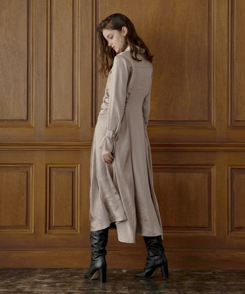 MIELI INVARIANT（ミエリインヴァリアント）の「Satin Gloss Shirt