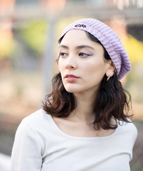 X-girl（エックスガール）の「RIB KNIT BERET（ハンチング/ベレー帽・レディース・ブラック/ベージュ/ライトパープル・ONE SIZE）」の14枚目の写真