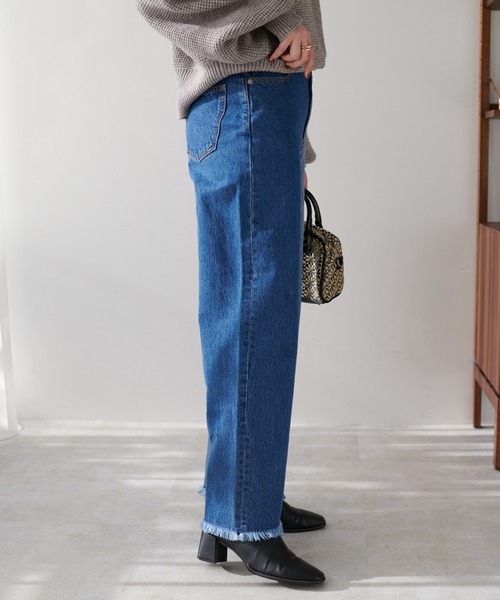 DISCOAT（ディスコート）の「デニム配色ストレートパンツ（デニムパンツ・レディース・ブラック/ブルー・MEDIUM/LARGE）」の17枚目の写真