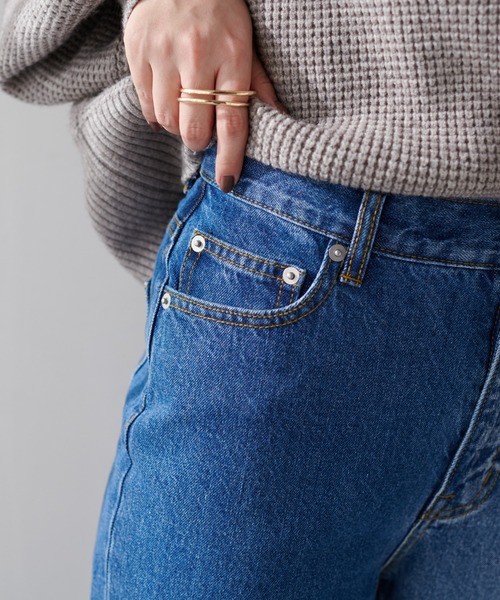 DISCOAT（ディスコート）の「デニム配色ストレートパンツ（デニムパンツ・レディース・ブラック/ブルー・MEDIUM/LARGE）」の7枚目の写真