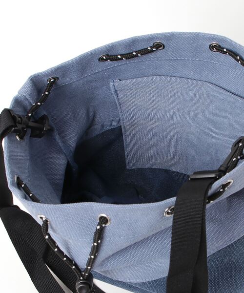  MAKE UP（メイクアップ）の「MAKE UP アースカラー帆布 巾着バッグ（トートバッグ・メンズ・ホワイト/ブルー/マスタード/ワイン・FREE）」の6枚目の写真