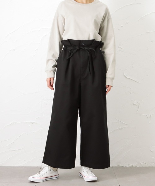 NAVY（ネイビー）の「オーガニックコットン タックストレートワイドパンツ（その他パンツ・レディース・ワンウォッシュ/アイボリー/ブラック・L/M）」の2枚目の写真