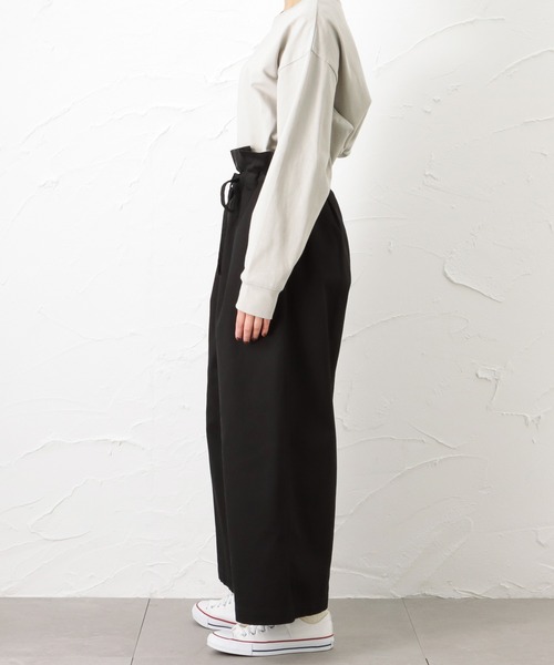 NAVY（ネイビー）の「オーガニックコットン タックストレートワイドパンツ（その他パンツ・レディース・ワンウォッシュ/アイボリー/ブラック・L/M）」の10枚目の写真