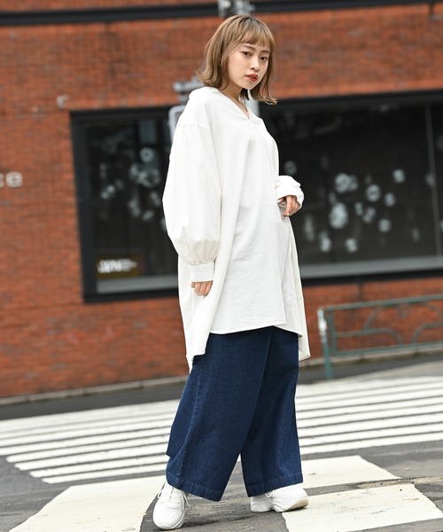 NAVY（ネイビー）の「オーガニックコットン タックストレートワイドパンツ（その他パンツ・レディース・ワンウォッシュ/アイボリー/ブラック・L/M）」の17枚目の写真