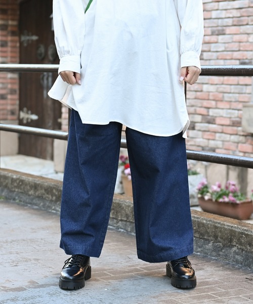 NAVY（ネイビー）の「オーガニックコットン タックストレートワイドパンツ（その他パンツ・レディース・ワンウォッシュ/アイボリー/ブラック・L/M）」の19枚目の写真