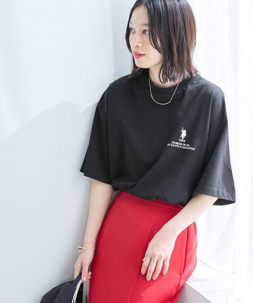 U.S. POLO ASSN.(ユーエスポロアッスン)の「U.S. POLO ASSN. /ユーエスポロアッスン 別注オーバーサイズ刺繍入りアソート半袖Tシャツ(Tシャツ/カットソー・レディース・ホワイト系1/ホワイト系2/ブラック系2/グレー系1/グレー系3/アイボリー系1/アイボリー系2/アイボリー系3/グリーン系3/ネイビー系1/ネイビー系2/ネイビー系3/ワイン系/ホワイト系3/ブラック系3/ホワイト系4/グレー系4/ネイビー系4・FREE)」の7枚目の写真