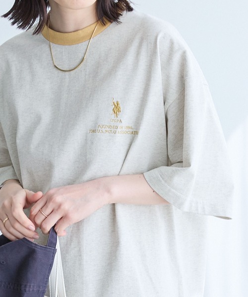 U.S. POLO ASSN.(ユーエスポロアッスン)の「U.S. POLO ASSN. /ユーエスポロアッスン 別注オーバーサイズ刺繍入りアソート半袖Tシャツ(Tシャツ/カットソー・レディース・ホワイト系1/ホワイト系2/ブラック系2/グレー系1/グレー系3/アイボリー系1/アイボリー系2/アイボリー系3/グリーン系3/ネイビー系1/ネイビー系2/ネイビー系3/ワイン系/ホワイト系3/ブラック系3/ホワイト系4/グレー系4/ネイビー系4・FREE)」の11枚目の写真