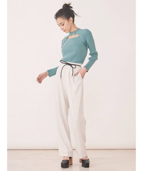 EVRIS（エヴリス）の「コードベルトルーズテーパードパンツ（その他パンツ・レディース・パープル/ブラック/アイボリー・SMALL/MEDIUM）」の18枚目の写真