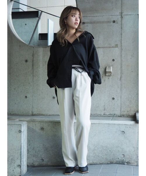 EVRIS（エヴリス）の「コードベルトルーズテーパードパンツ（その他パンツ・レディース・パープル/ブラック/アイボリー・SMALL/MEDIUM）」の20枚目の写真