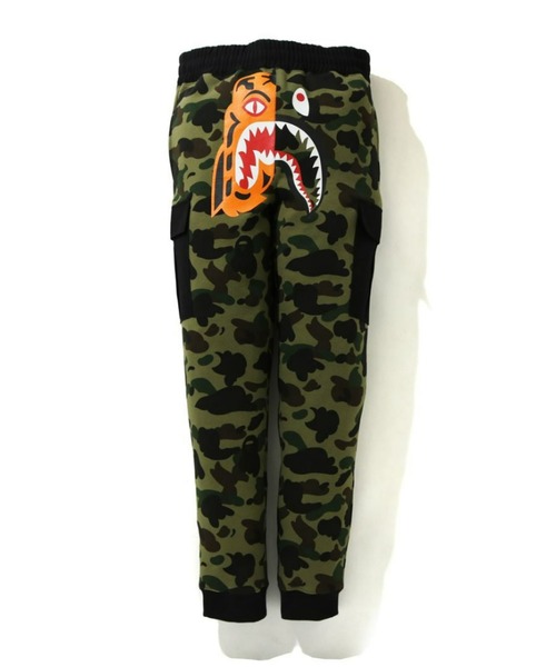 A Bathing Ape 迷彩スウェットパンツ　トラ A BATHING APE（アベイシングエイプ）の「1ST CAMO TIGER SHARK