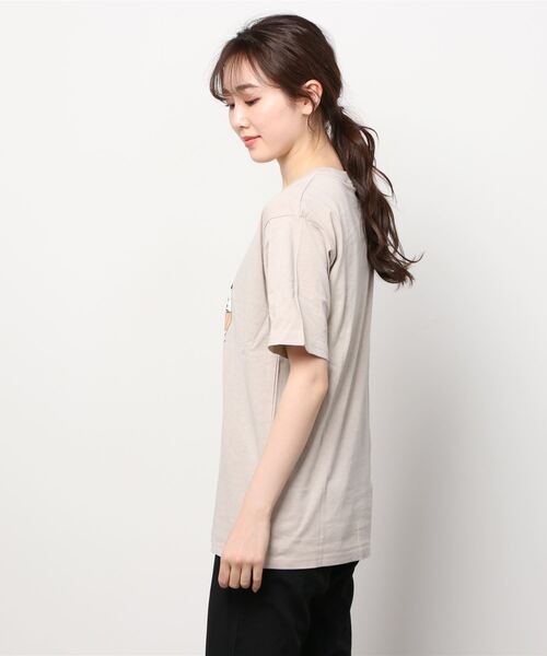Tom&Jerry(トムアンドジェリー)の「【TOM&JERRY/トムとジェリー】BOXイラスト&レトログラフィックプリント Tシャツ/ 半袖Tシャツ(Tシャツ/カットソー・レディース・ホワイト/ブラック/ダークグリーン/ベージュ/ネイビー/オフホワイト/ライトパープル/グレイッシュベージュ・M/L)」の15枚目の写真