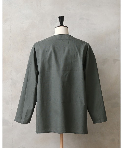 MILITARY（ミリタリー）の「実物 新品 デッドストック ロシア軍 80s Vネック スリーピングシャツ（シャツ/ブラウス・メンズ・グレー系その他・50/58/54/62）」の4枚目の写真