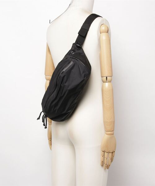 TERG（ターグ）の「TERG/ターグ Lite Hip Pack/ライトヒップパック（ボディバッグ/ウエストポーチ・メンズ・ブラック/グレー/キャメル・FREE）」の22枚目の写真