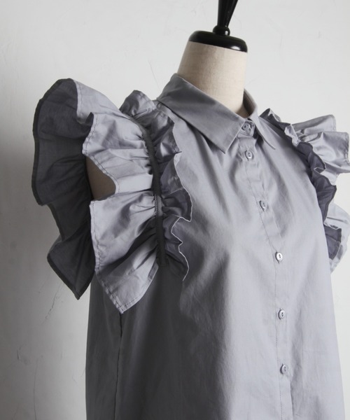 tocco closet（トッコ　クローゼット）の「肩ギャザーフリル付きノースリーブコットンブラウス（シャツ/ブラウス・レディース・ブラック/オフホワイト/ブルー/チェック/ピンク・M/FREE）」の16枚目の写真