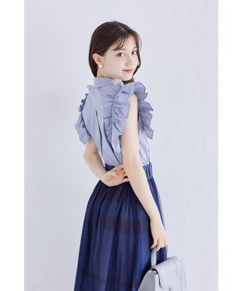 tocco closet（トッコ　クローゼット）の「肩ギャザーフリル付きノースリーブコットンブラウス（シャツ/ブラウス・レディース・ブラック/オフホワイト/ブルー/チェック/ピンク・M/FREE）」の22枚目の写真