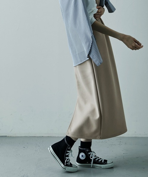 etoll.（エトル）の「Vネック ポンチ ロングワンピース（ワンピース・レディース・ブラック/グレイッシュベージュ/アイボリー/モカ・M）」の22枚目の写真