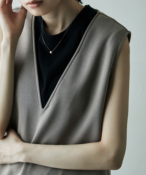 etoll.（エトル）の「Vネック ポンチ ロングワンピース（ワンピース・レディース・ブラック/グレイッシュベージュ/アイボリー/モカ・M）」の7枚目の写真