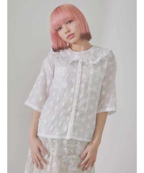 merry jenny（メリージェニー）の「フリルカラーおはなシアーブラウス（シャツ/ブラウス・レディース・ブラック/オフホワイト・FREE）」の2枚目の写真