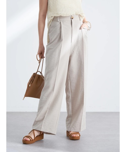 earth music&ecology(アースミュージックアンドエコロジー)の「ストレートワイドパンツ(その他パンツ・レディース・テラコッタ/オリーブ/ライトベージュ・S/M)」の5枚目の写真