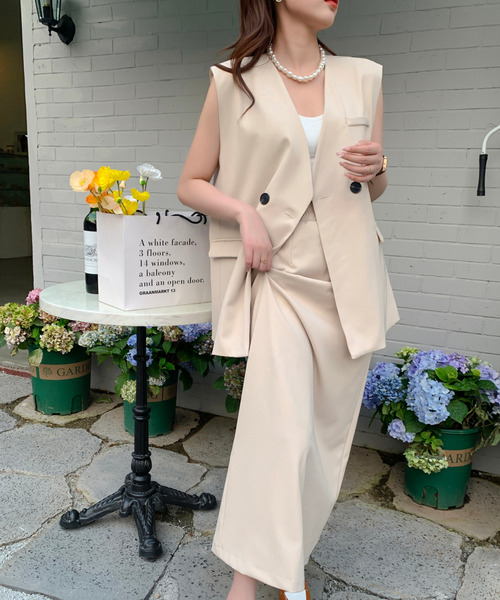 emi+（エミプラス）の「ノーカラーベスト＋ロングスカート　セットアップ（セットアップ・レディース・ベージュ/ブラウン/ブルー/ブラック/カーキ/チャコールグレー・S/M）」の19枚目の写真