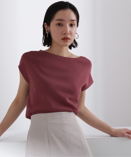 NATURAL BEAUTY BASIC(ナチュラルビューティーベーシック)の「総針ボートネックニット(ニット/セーター・レディース・ブラック/ベージュ/ピンク/オレンジ・MEDIUM)」の3枚目の写真